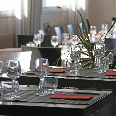 Hotel-Restaurant La Caborne 2*