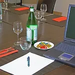 Hotel-restaurant La Caborne Hotel Limonest
