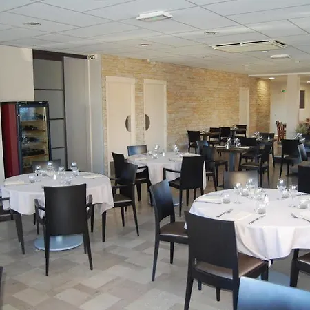 Hotel-restaurant La Caborne 2*