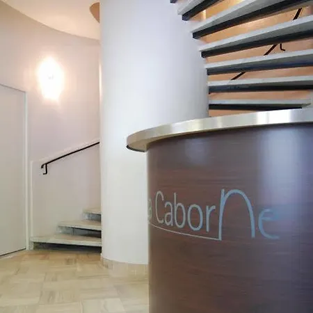 Hotel-restaurant La Caborne فندق ليمونيست