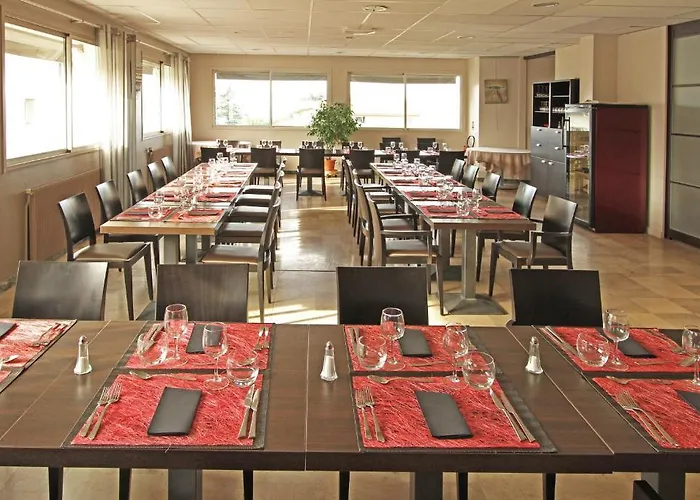 Hotel-restaurant La Caborne 2*