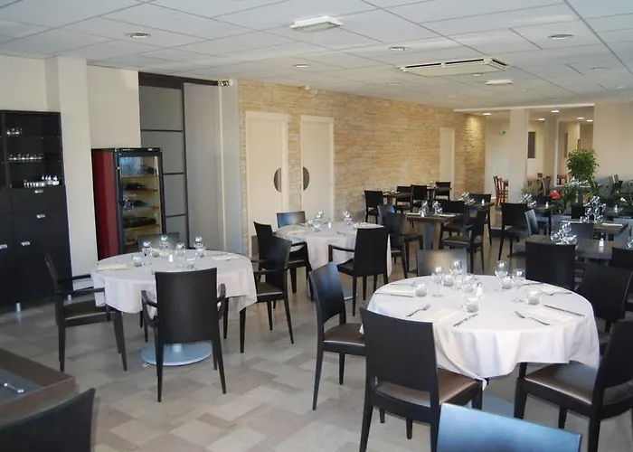 Hotel-restaurant La Caborne 2*